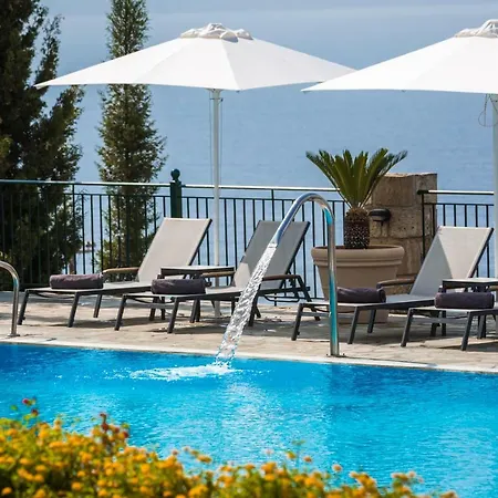 Antonia Hotel Vlachata