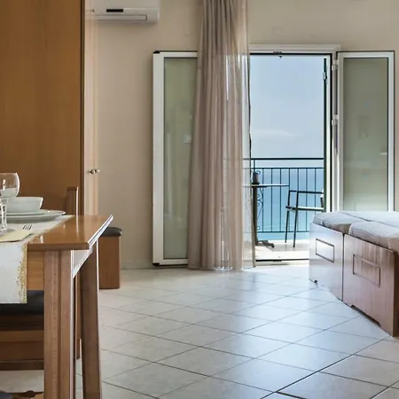 Antonia Hotel 2*